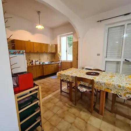 Casa Pais *